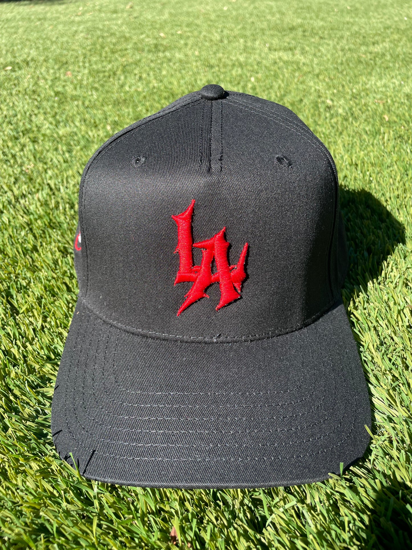 LA Red Symby Snapback