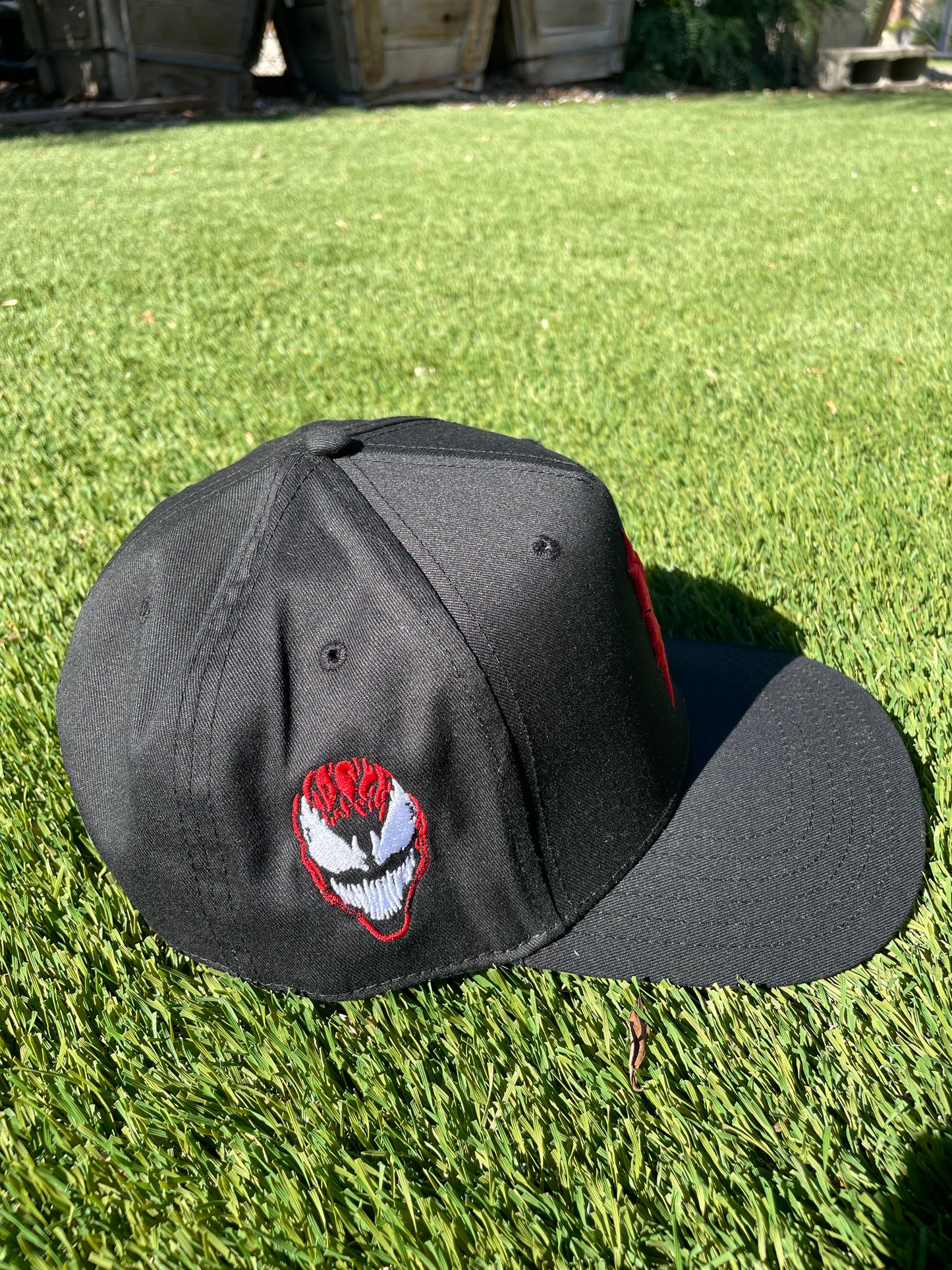 LA Red Symby Snapback